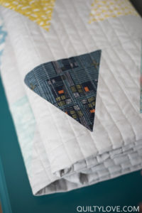 triangle pop quilt