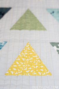 triangle pop quilt