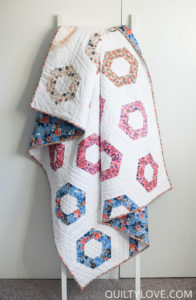 Hexie Rows Quilt pattern_quiltylove