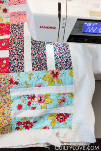 Zig zag walking foot quilting tutorial by Emily of quiltylove.com