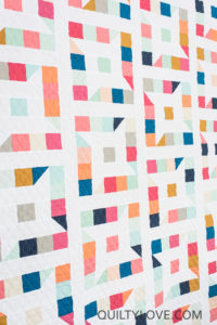 Friendly Stars quilt pattern by Emily of quiltylove.com |