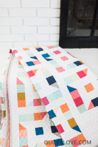 Friendly Stars quilt pattern by Emily of quiltylove.com |