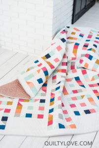 Friendly Stars quilt pattern by Emily of quiltylove.com |