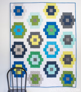 Quilty Beads quilt - a modern Kona Cotton solids quilt by quiltylove.com