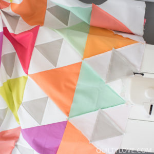 Triangle Peaks quilt by Emily of Quiltylove.com