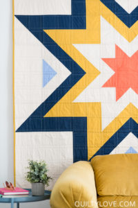 Expanding Stars quilt pattern by Emily of Quiltylove.com