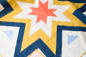 Expanding Stars quilt pattern by Emily of Quiltylove.com