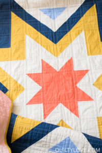 Expanding Stars quilt pattern by Emily of Quiltylove.com