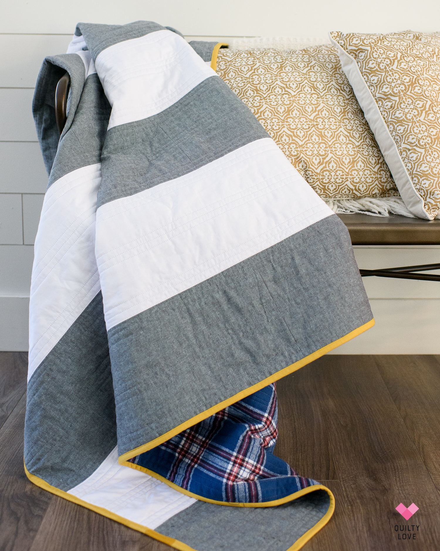 Striped linen quilt tutorial