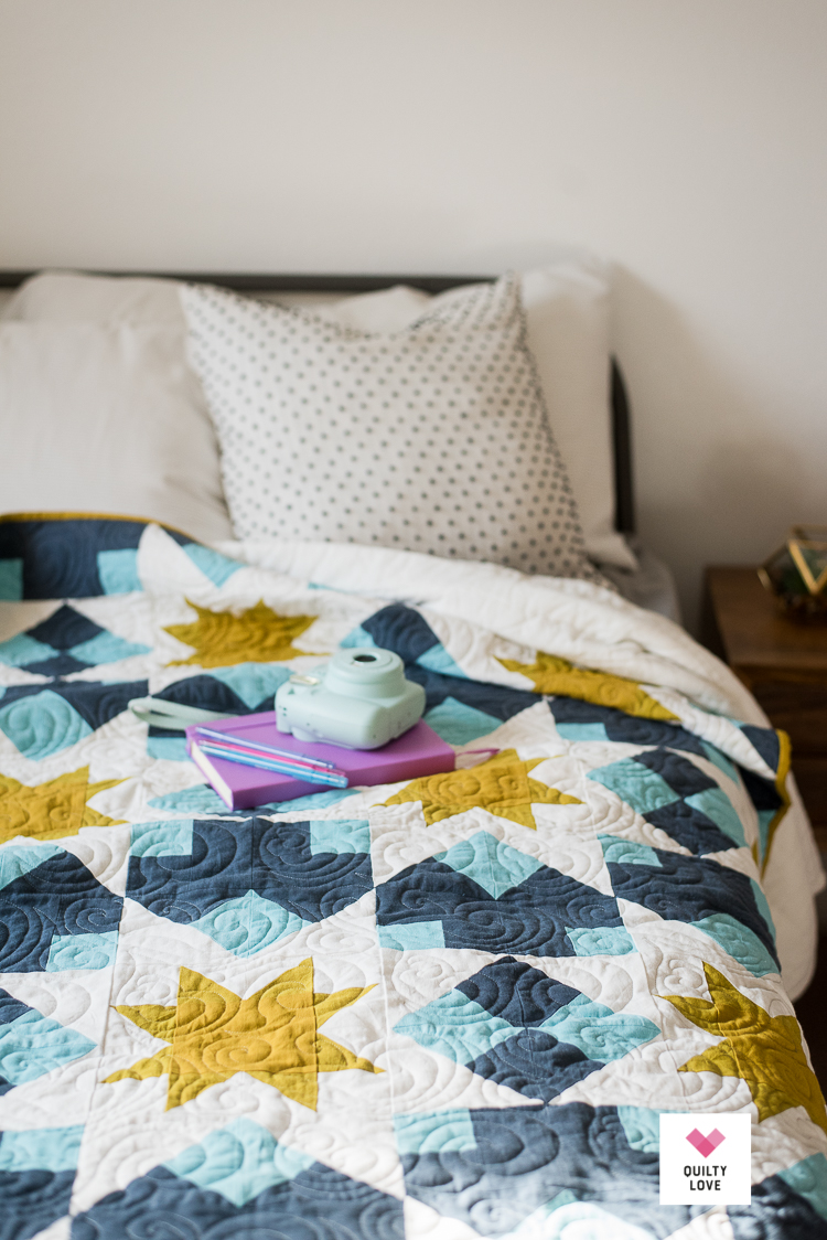 Night Stars Quilt A bold star quilt pattern Quilty Love