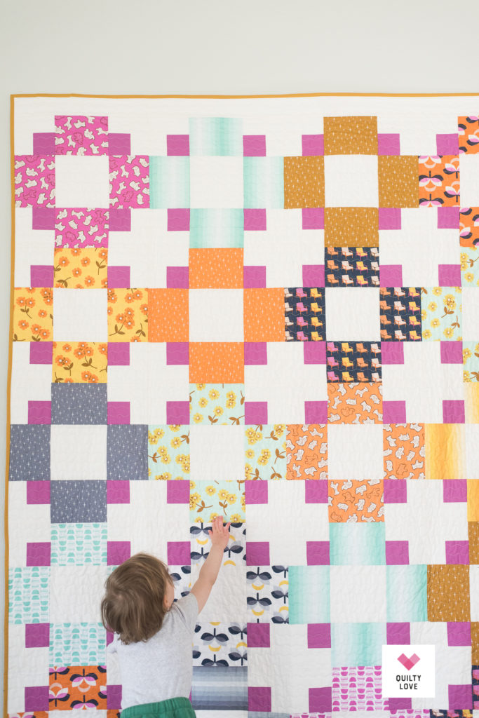 Hopscotch II quilt by Emily of quiltylove.com