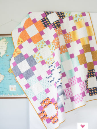 Hopscotch II quilt by Emily of quiltylove.com