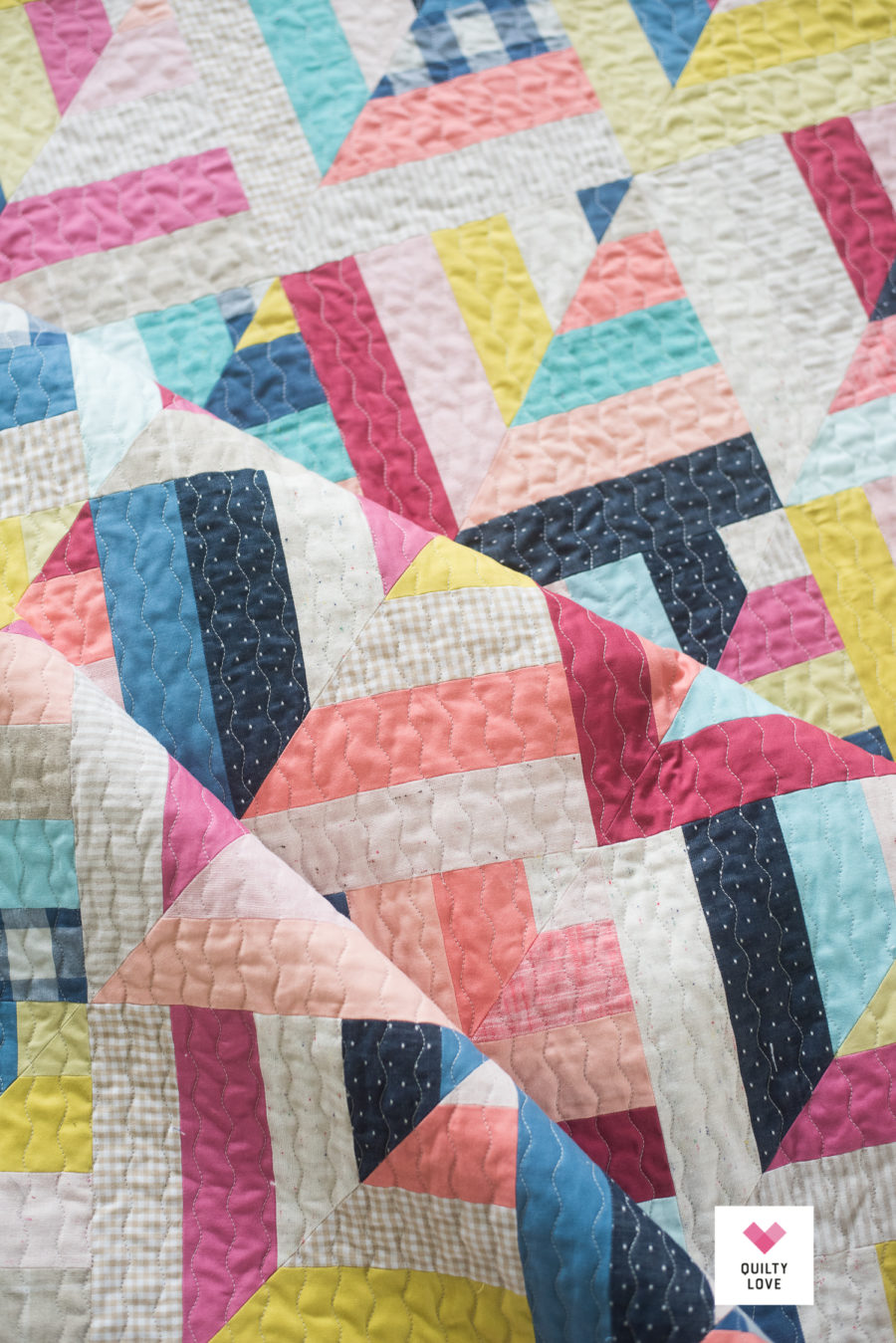 Lucky Log Cabins quilt Stash buster pattern to sew your stash