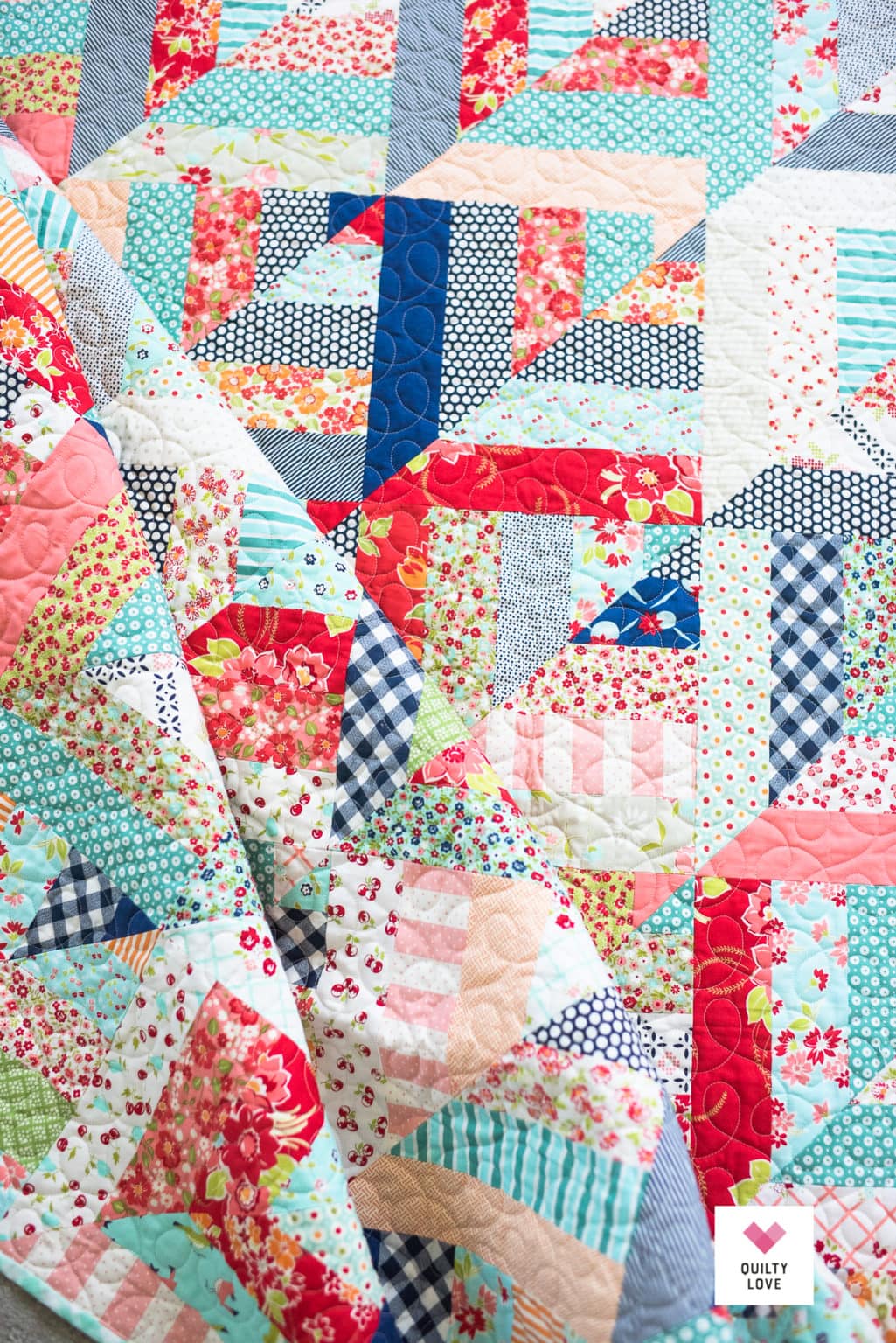 Scrappy B&C Lucky Log Cabins Quilt - Quilty Love