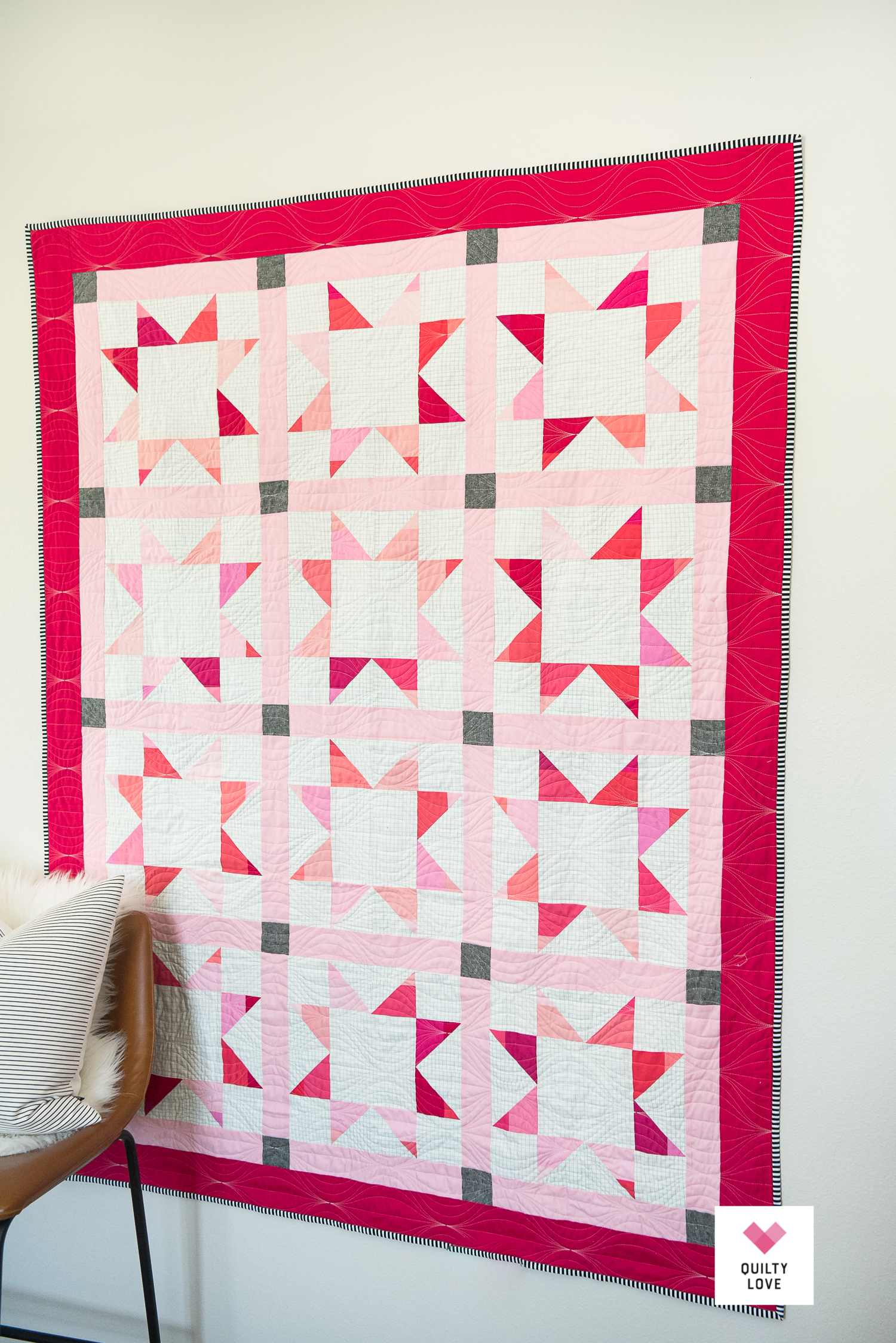 Free Half Square Triangle Star Baby Quilt Pattern - fat quarter friendly!