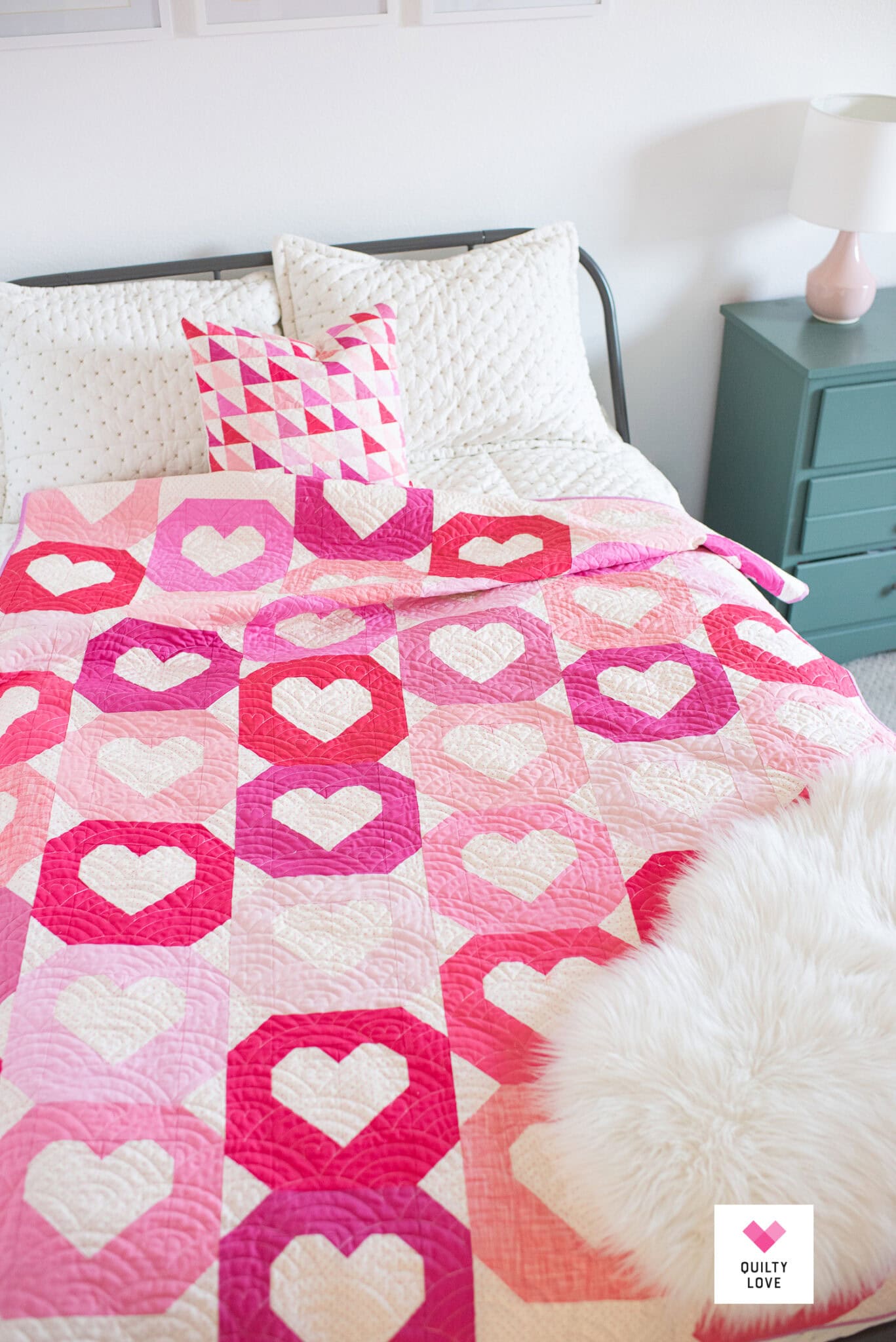 Free Pattern - The Greatest Granny Square Quilt - Quilty Love